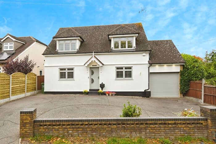5 Bedroom Detached House For Sale In Doddinghurst Road, Brentwood, Essex, CM15
