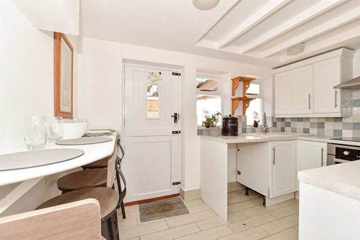 2 Bedroom End Of Terrace House For Sale In Front Street, Ringwould, Deal, Kent, CT14