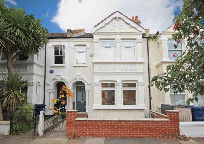 2 Bedroom Flat To Rent In St. Albans Avenue, London, W4