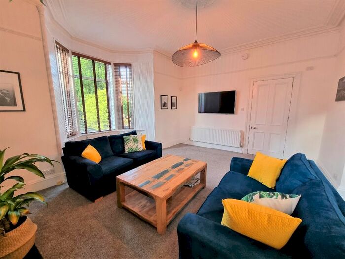 5 Bedroom End Of Terrace House To Rent In Broomhill Road, West End, Aberdeen, AB10