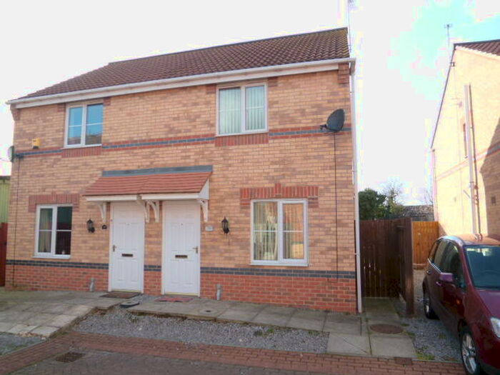 2 Bedroom Semi-Detached House To Rent In Stony Close, Stainforth, DN7