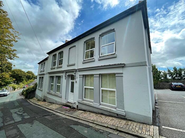 2 Bedroom Flat To Rent In Laira, Plymouth, PL3