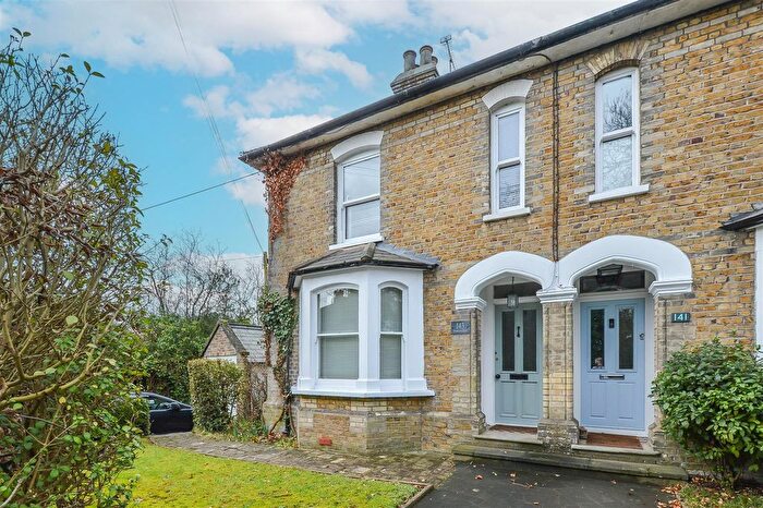 3 Bedroom Semi-Detached House For Sale In Brentwood Road, Herongate, Brentwood, CM13