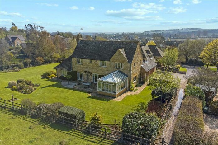 4 Bedroom Detached House For Sale In Hoo Lane, Chipping Campden, Gloucestershire, GL55