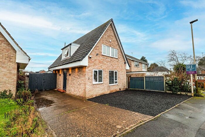 3 Bedroom Detached House For Sale In Abbots Close, Leicester, LE5