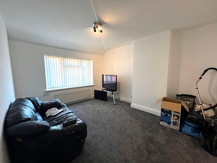 1 Bedroom Flat To Rent In Eleanor Gardens, Dagenham, RM8