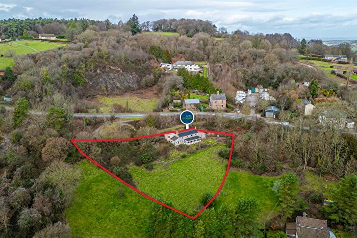 3 Bedroom Detached House For Sale In Plump Hill, Mitcheldean, GL17