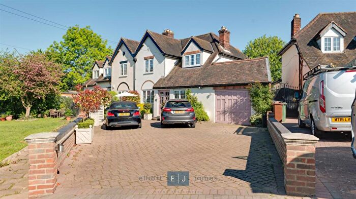 4 Bedroom Semi-Detached House For Sale In British Legion Road, London, E4