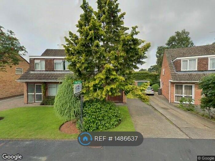 3 Bedroom Semi-Detached House To Rent In Longwood Crescent, Leeds, LS17