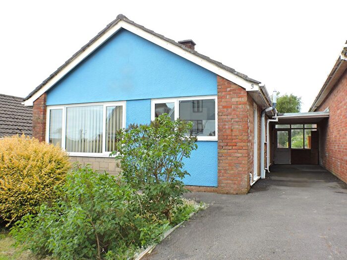 2 Bedroom Bungalow To Rent In Maes Yr Efail, Swansea, SA2