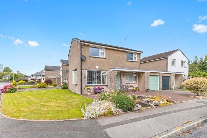 3 Bedroom Link Detached House For Sale In Valley Drive, Kendal, LA9