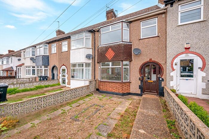 3 Bedroom Terraced House For Sale In Oaklands Road, Dartford, DA2