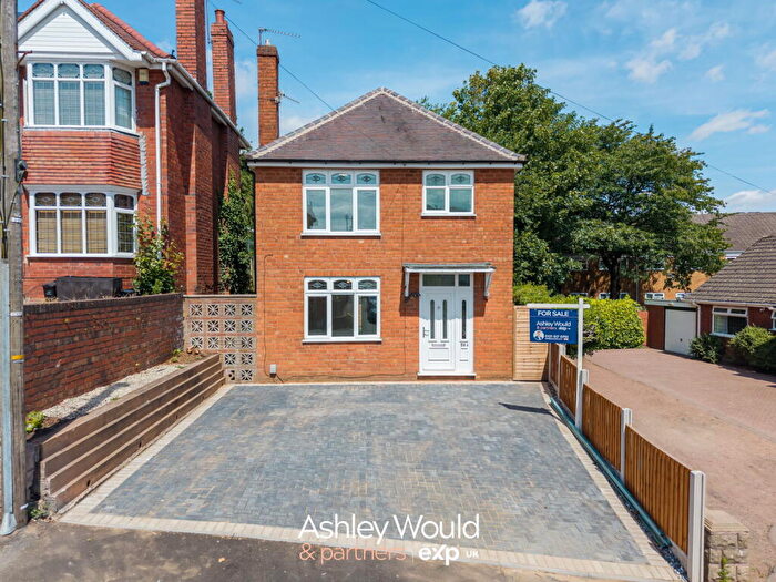 3 Bedroom Detached House For Sale In Coney Green, Stourbridge, DY8