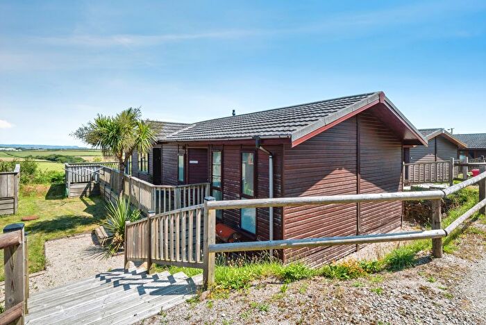 2 Bedroom Bungalow For Sale In Holiday Park, Millbrook, Torpoint, Cornwall, PL10