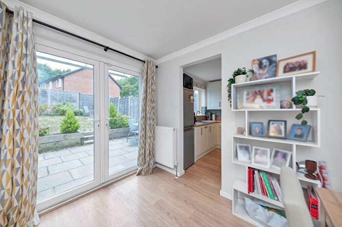 3 Bedroom End Terrace House For Sale In Burns Road, Royston, SG8
