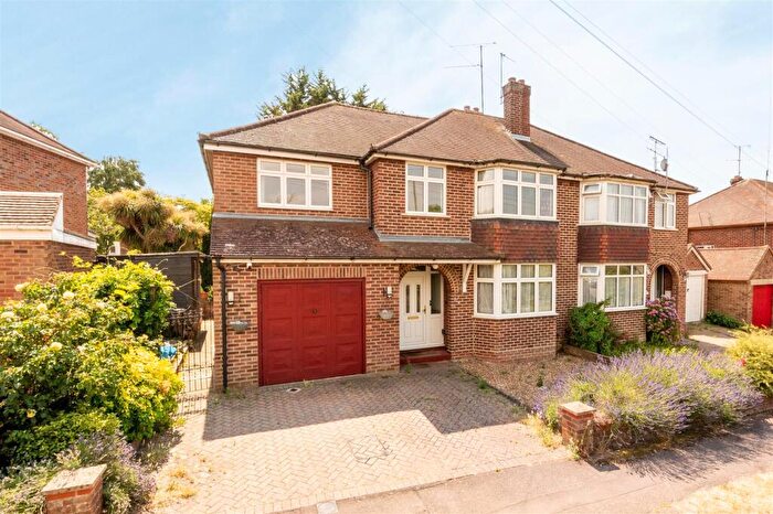 4 Bedroom Semi Detached House For Sale In London Road, Earley, RG6