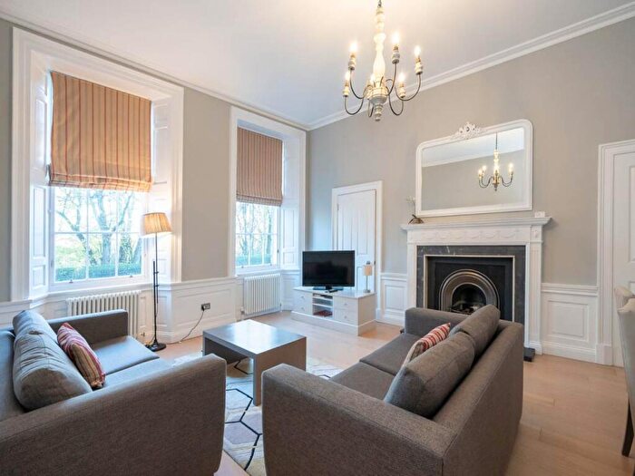 1 Bedroom Flat To Rent In Queen Street, City Centre, Edinburgh, EH2