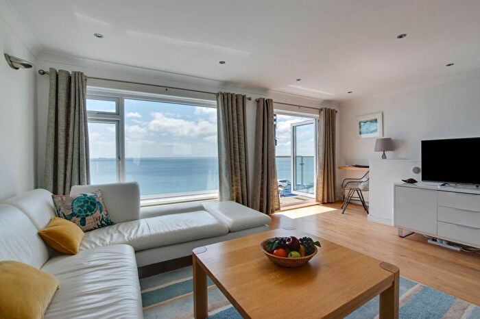 3 Bedroom Semi Detached House For Sale In Loe Bar Road, Porthleven, TR13