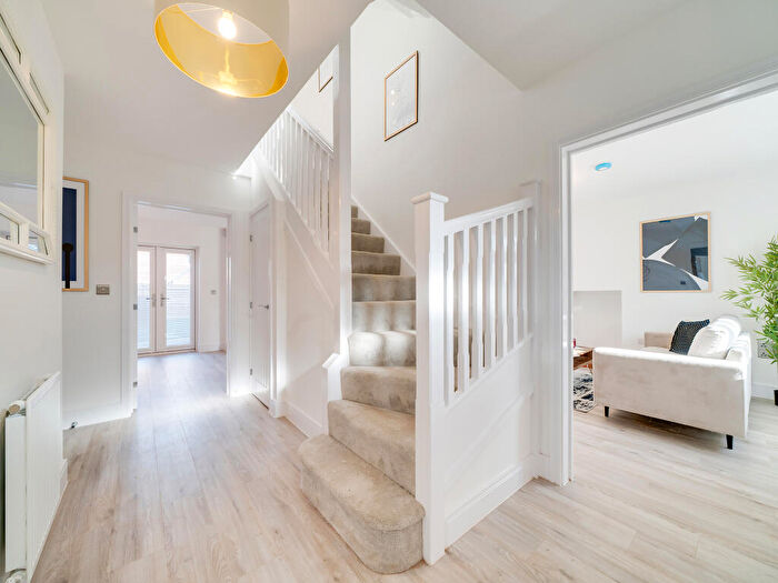 5 Bedroom Detached House For Sale In Kenilworth Gate, Leamington Road, Kenilworth, CV8