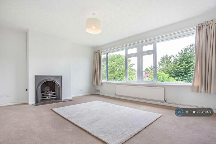 2 Bedroom Flat To Rent In Westover Road, Bristol, BS9