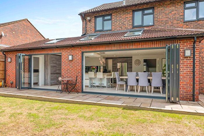 4 Bedroom Detached House For Sale In Katherine Close, Penn, HP10