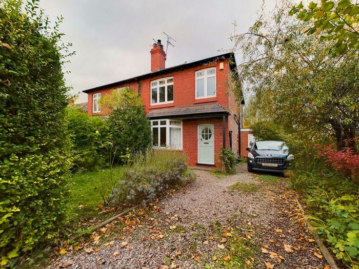 Houses for sale in Oldfield Crescent, CH4, Cheshire West and Chester