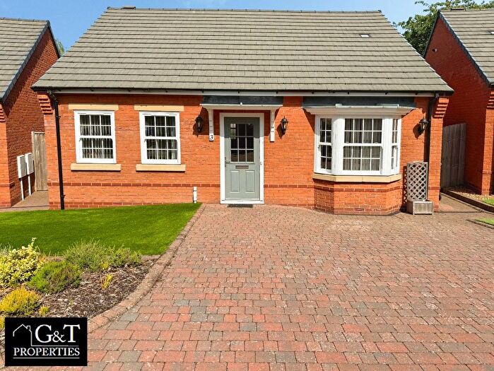2 Bedroom Bungalow For Sale In Cartwright Gardens, Wombourne, Wolverhampton, WV5