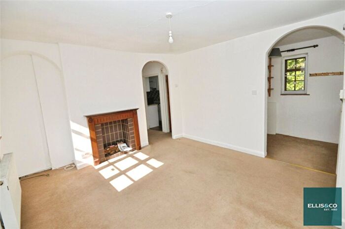 1 Bedroom Apartment To Rent In Addison Way, Golders Green, NW11
