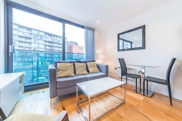 Studio To Rent In Trident House, Station Road, Hayes, Middlesex, UB3