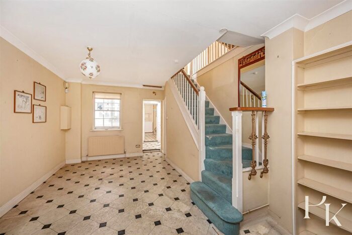 4 Bedroom Property For Sale In Charles Street, Brighton, BN2 - Photo 3