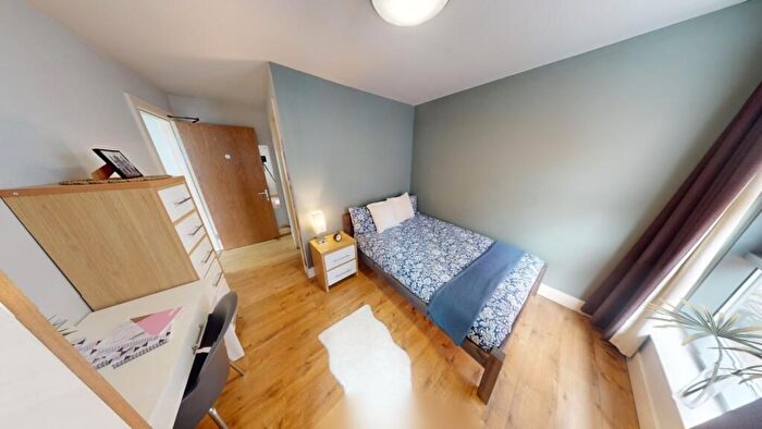 4 Bedroom Semi-Detached House To Rent In Woolpack Lane, Nottingham, NG1