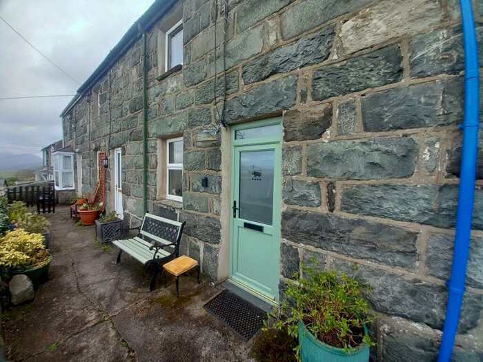 1 Bedroom Cottage To Rent In Porkington Terrace, Harlech, LL46