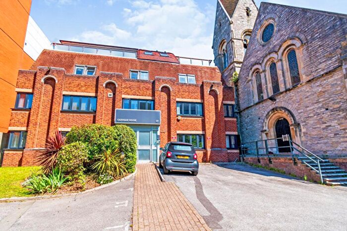 2 Bedroom Apartment To Rent In Cadogan House, Commercial Road, SO15