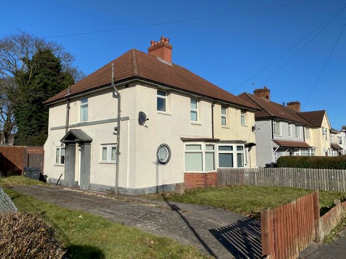 3 Bedroom Semi-Detached House To Rent In Harringay Road, Kingstanding, B44