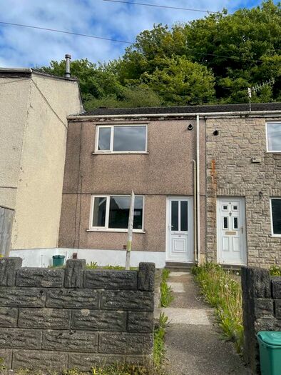 2 Bedroom Terraced House To Rent In Neath Road, Neath, SA11