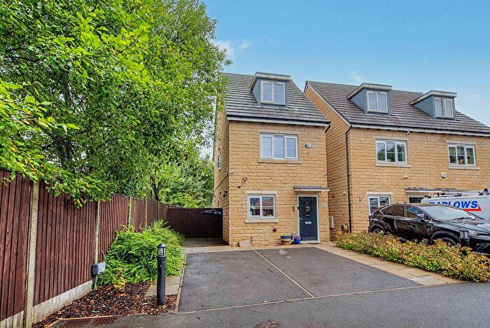 3 Bedroom Detached House For Sale In Lockside Littleborough, OL15
