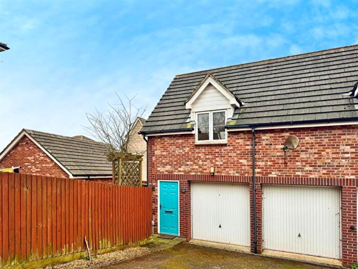 2 Bedroom Flat For Sale In Woolpitch Wood, Chepstow, NP16