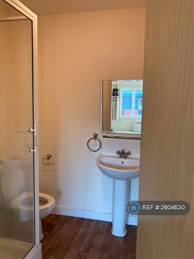 2 Bedroom Flat To Rent In Caister Hall, Coventry, CV1