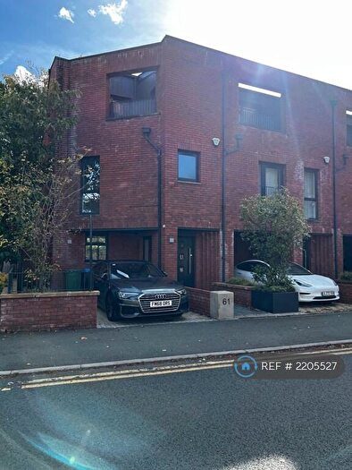 4 Bedroom End Of Terrace House To Rent In Burton Road, Manchester, M20