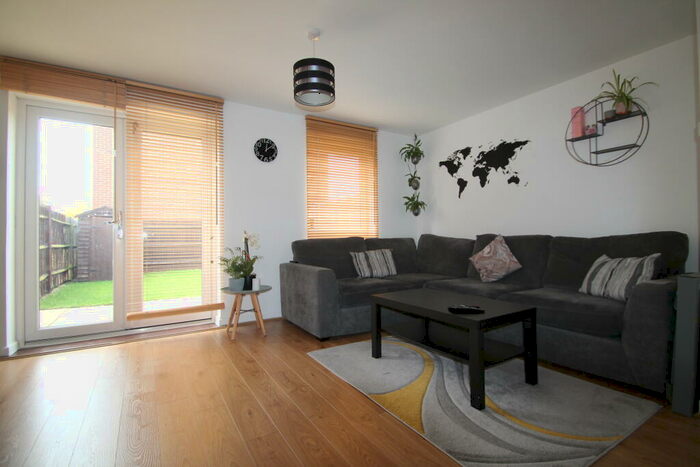 3 Bedroom House To Rent In Vimy Drive, Dartford, DA1