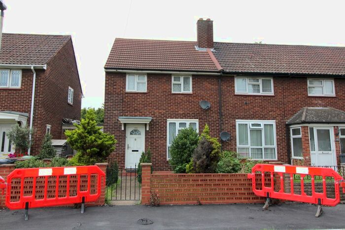 3 Bedroom End Of Terrace House To Rent In Charlton Crescent, Barking, IG11