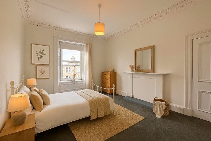 5 Bedroom Flat To Rent In East Preston Street, Newington, Edinburgh, EH8