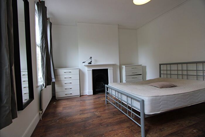 4 Bedroom Terraced House To Rent In Quicks Road, Wimbledon, SW19