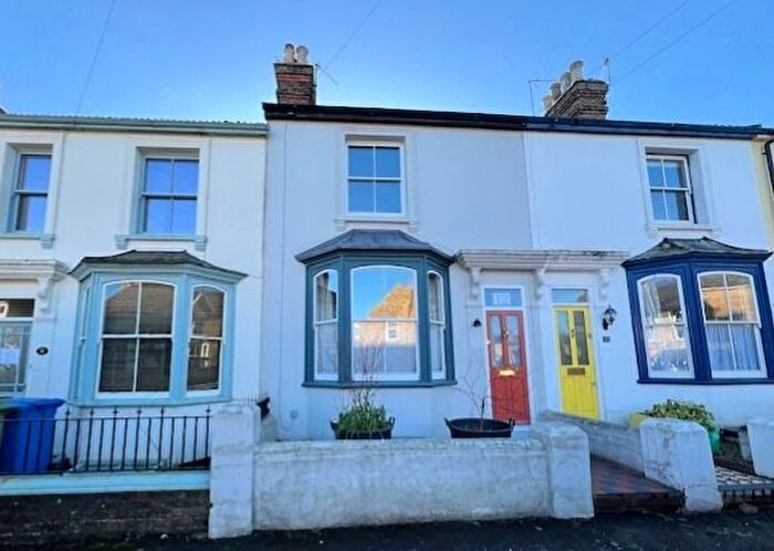 2 Bedroom Property To Rent In Queens Road, Faversham, ME13