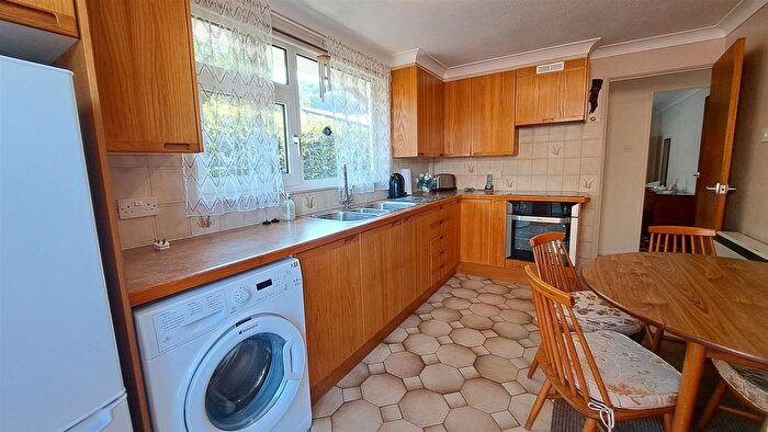 2 Bedroom Detached Bungalow For Sale In Park View Road, Helston, TR13