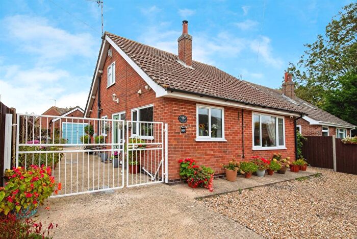 3 Bedroom Detached Bungalow For Sale In St. Michaels Lane, Wainfleet St. Mary, Skegness, PE24