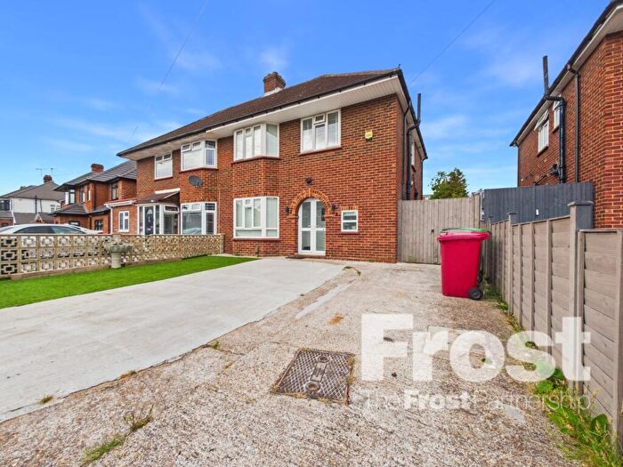 3 Bedroom Semi-Detached House To Rent In The Glen, Slough, Berkshire, SL3