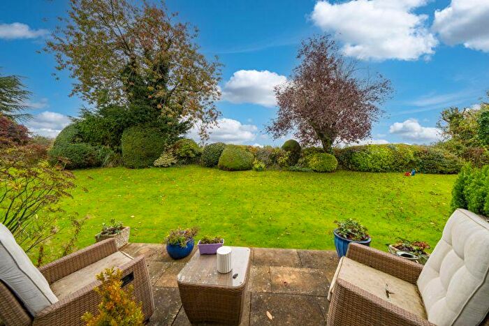 2 Bedroom Apartment For Sale In Millpool Close, Hagley, DY9