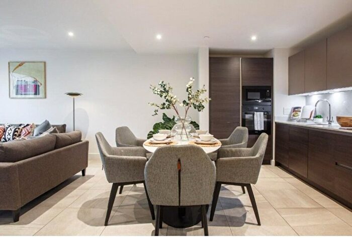 3 Bedroom Flat To Rent In Fetter Lane, London, EC4A
