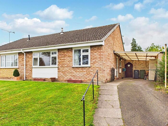 2 Bedroom Semi-Detached Bungalow For Sale In Hawthorn Crescent, Bewdley, DY12